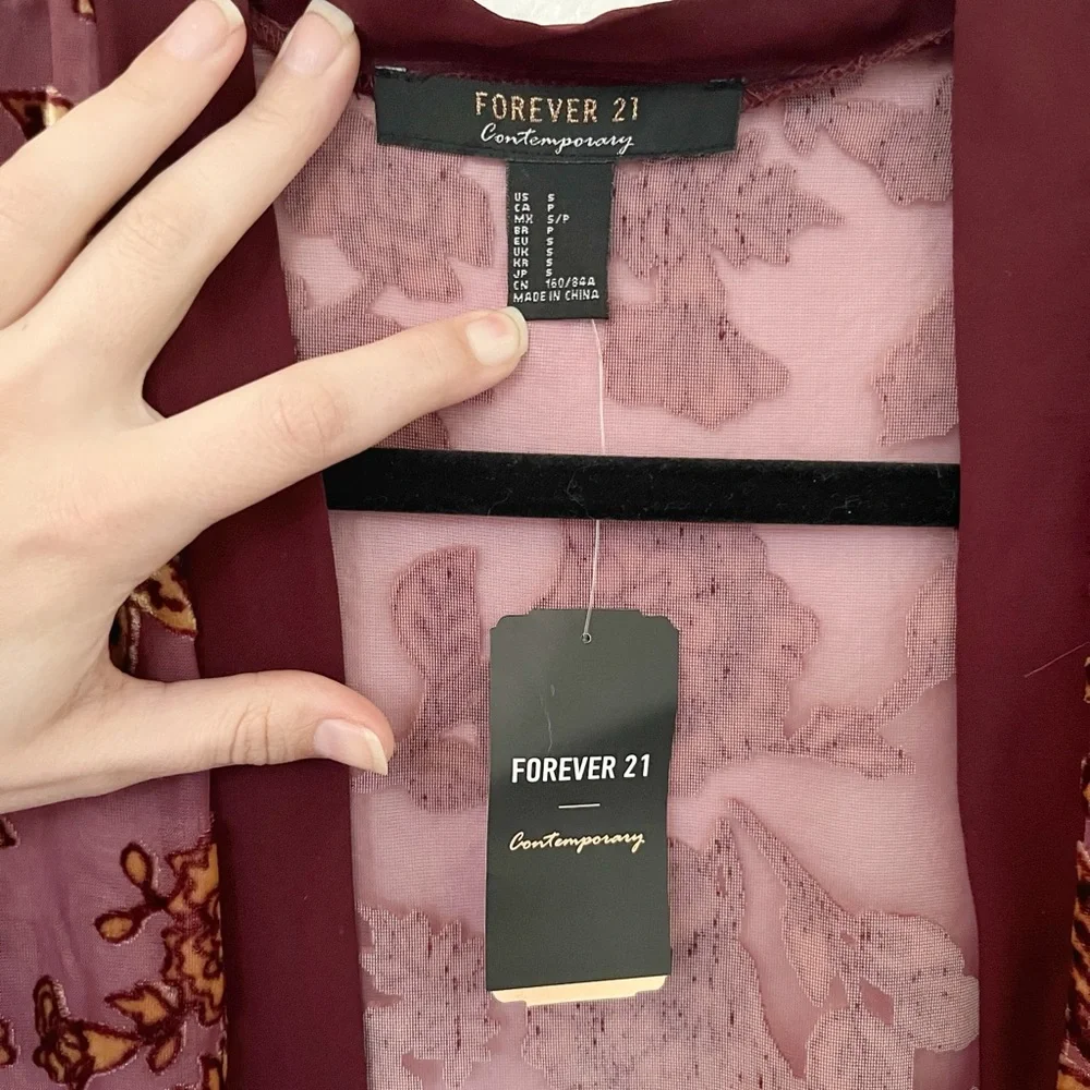 NWT - Sheer Floral Velvet and Chiffon Kimono | Wine, Gold | Women’s Small